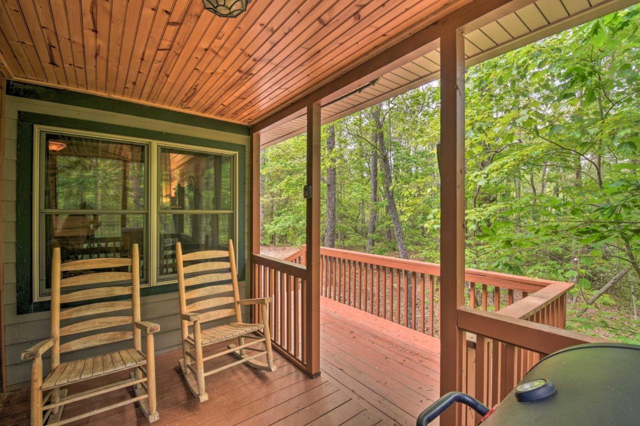 The Honeybee Cabin With Private Porch And Hot Tub Clarkesville ภายนอก รูปภาพ